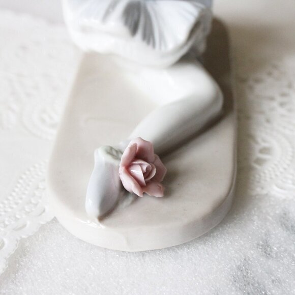 Ballerina Sitting Gracefully Porcelain Figurine - Picture 6 of 8